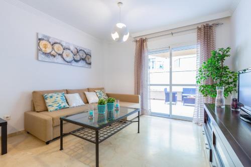 Estepona Beach Apartment By Dahlia Group