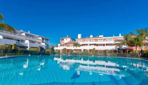 Luxury Two Bed Apartment In Cortijo Del Mar