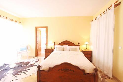 1106 Marbella Large Family Villa