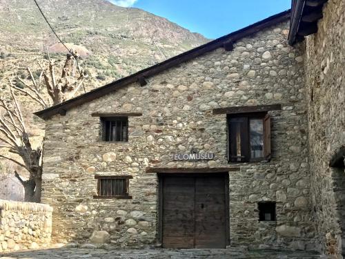 Apartamento Encantador I Acollidor �tic A Esterri D'�neu