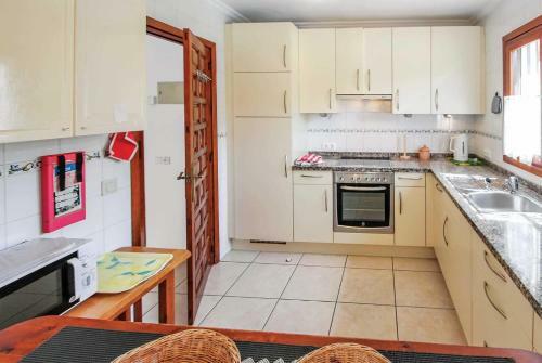 Fanadix Villa Sleeps 6 Wifi