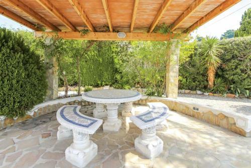 Fanadix Villa Sleeps 6 Wifi