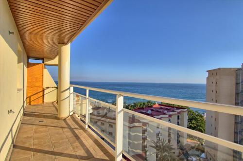 Apartamento Carvajal Seafront Penthouse