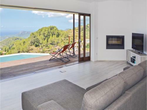 Three-bedroom Holiday Home In Galilea