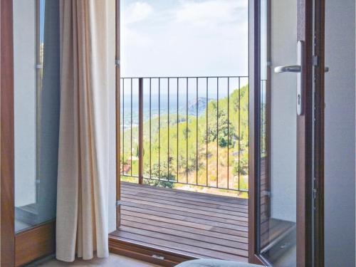 Three-bedroom Holiday Home In Galilea