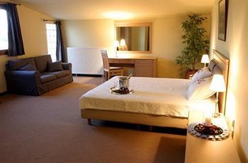 Four Seasons Hotel