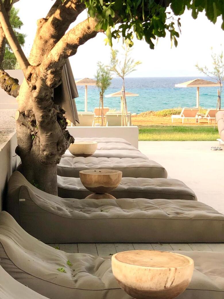 Bay Hotel And Suites