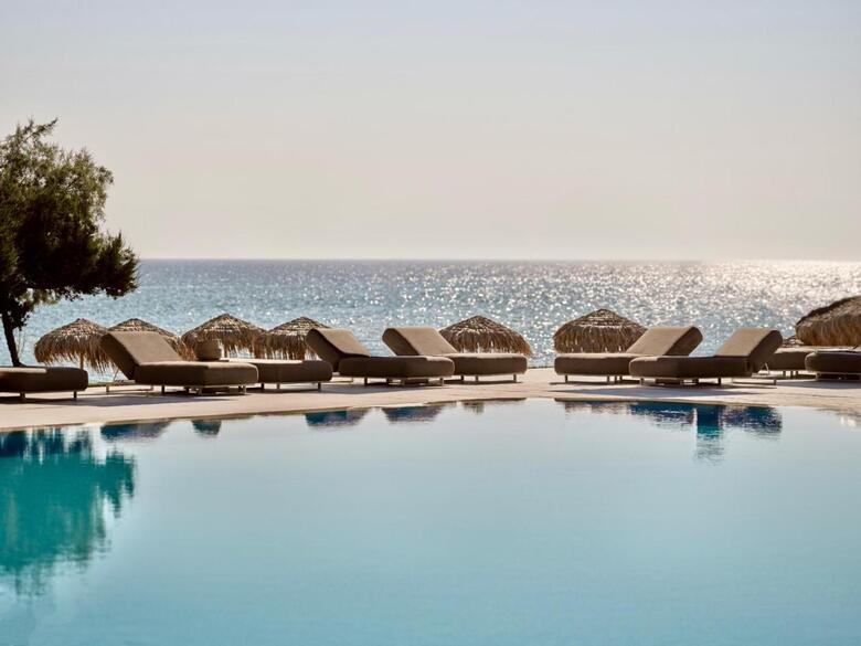 Bay Hotel And Suites
