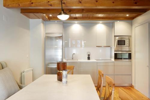 Apartamentos Gar�s IV