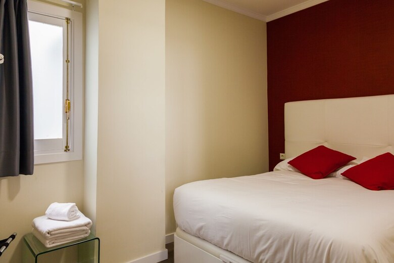 Apartamentos Valentina Deluxe 3000