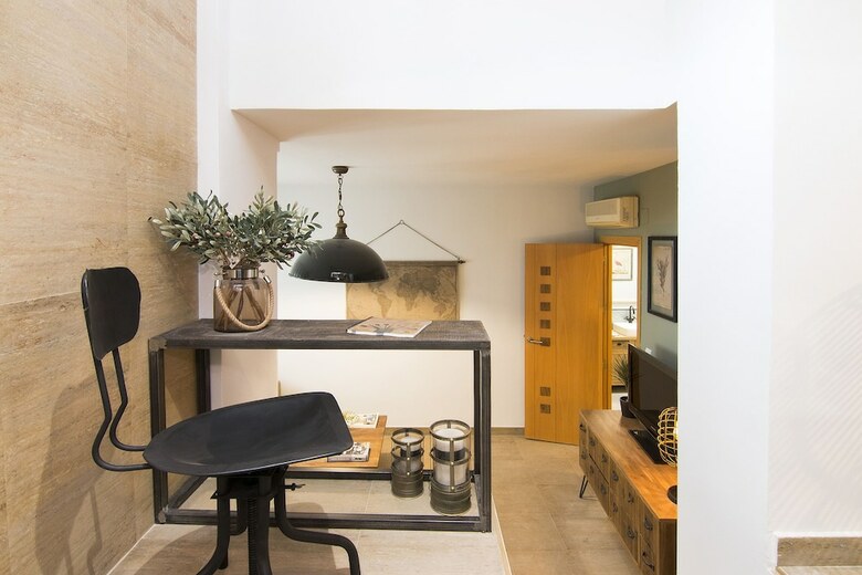 Chezmoihomes Cathedral Apartment