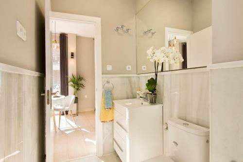 Chezmoihomes Granada Luxury Apartment Carmen