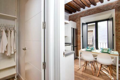 Chezmoihomes Central Ethnic Style Apartment