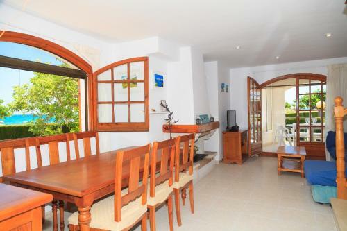 Uhc Arenal Family Complex