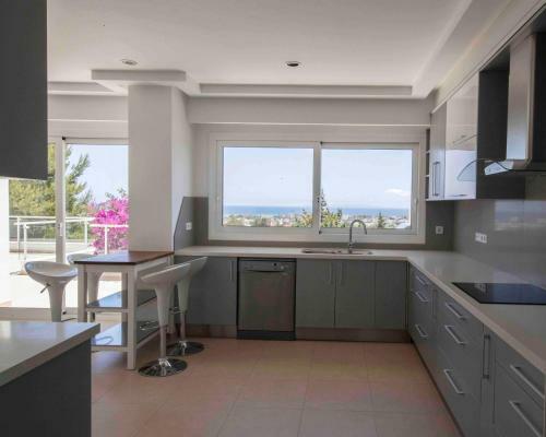 Villa White Buddha