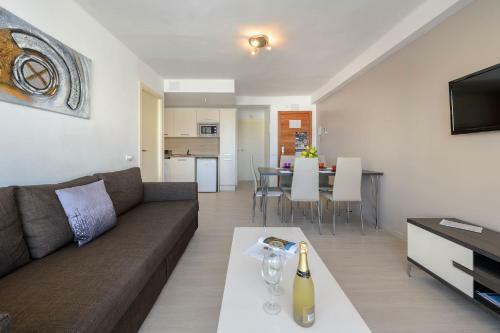 Apartamentos Esmeralda Ibiza