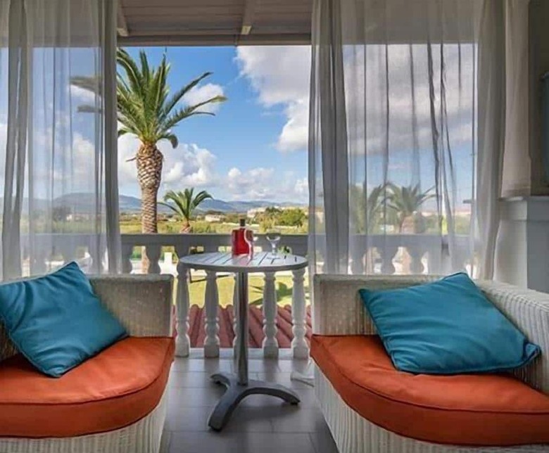 Hotel Sirocco