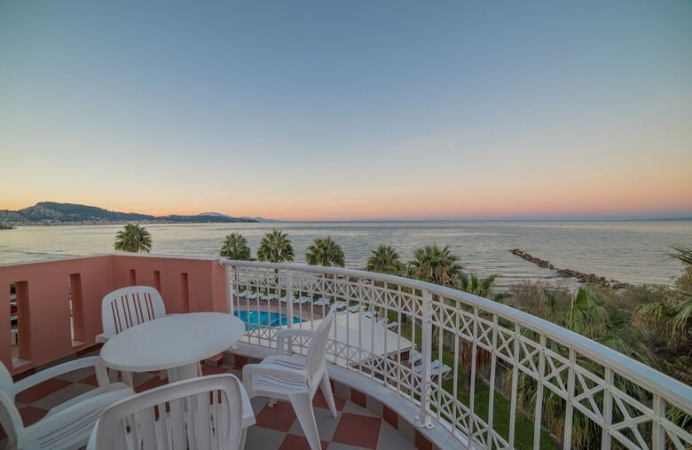 Hotel Xenos Kamara Beach