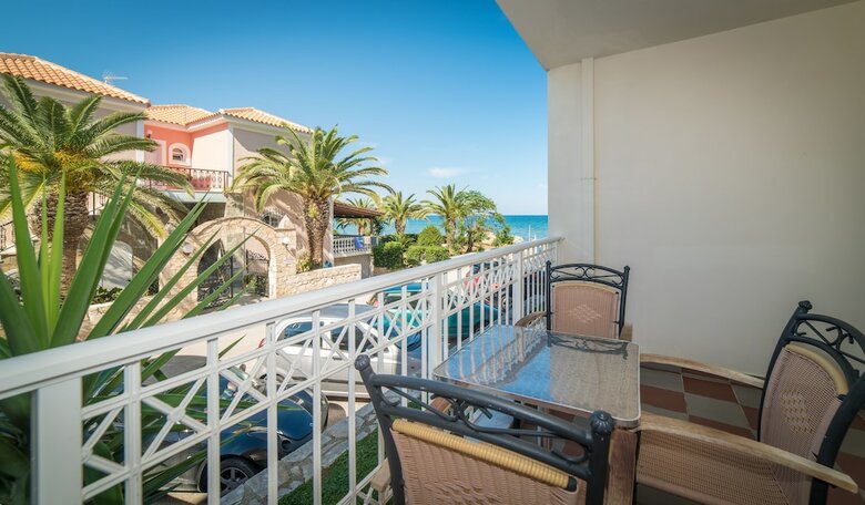 Hotel Xenos Kamara Beach