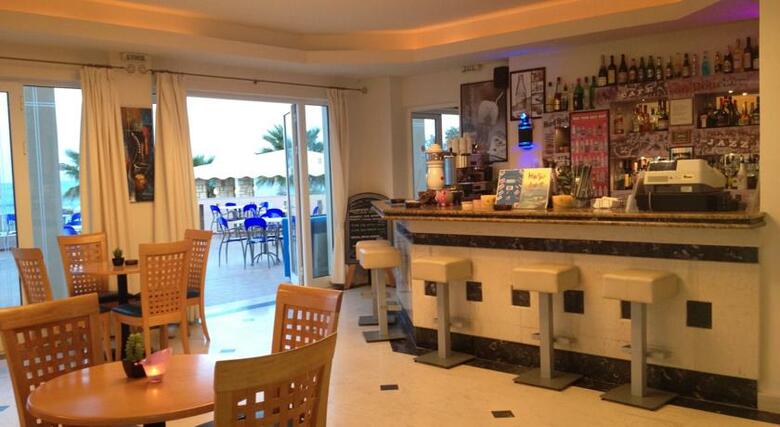 Hotel Xenos Kamara Beach