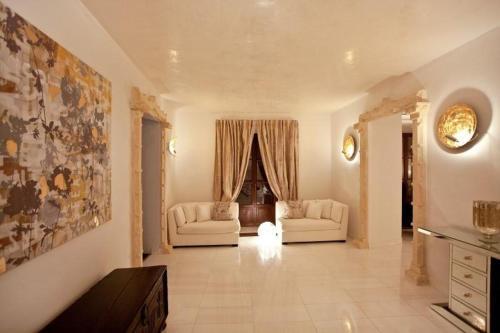 Ibiza Town Villa Sleeps 10 Pool
