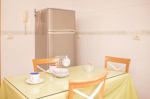 Daisy Apartments