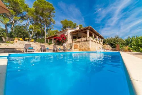 Inca Villa Sleeps 8 Pool Air Con Wifi