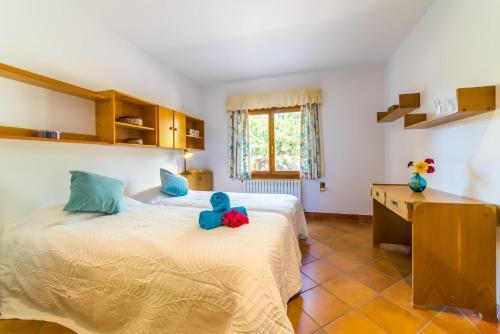 Inca Villa Sleeps 8 Pool Air Con Wifi