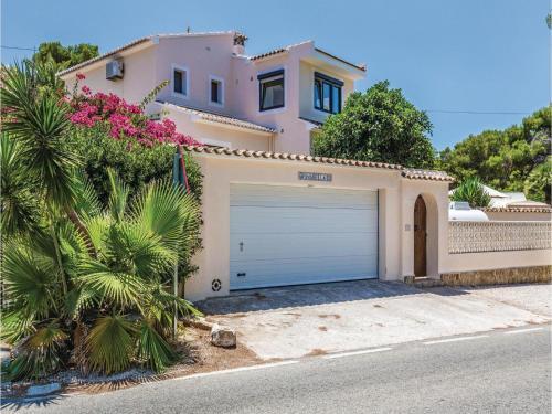 Four-bedroom Holiday Home In Javea