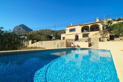 Villa Mieres