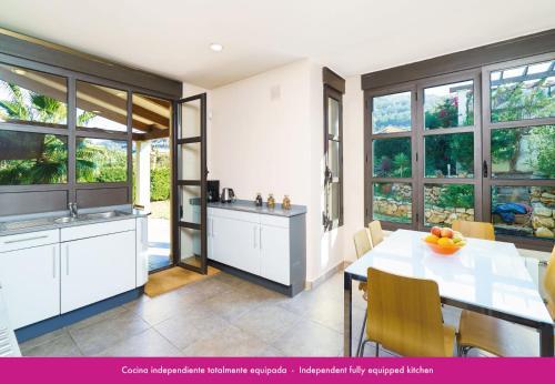 Bookit Villa Vent J�vea