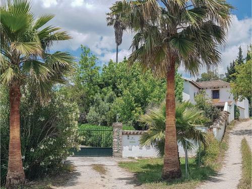 Five-bedroom Holiday Home In Jimena De La Frontera