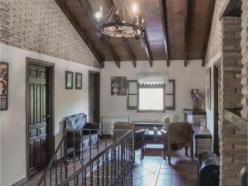 Five-bedroom Holiday Home In Jimena De La Frontera