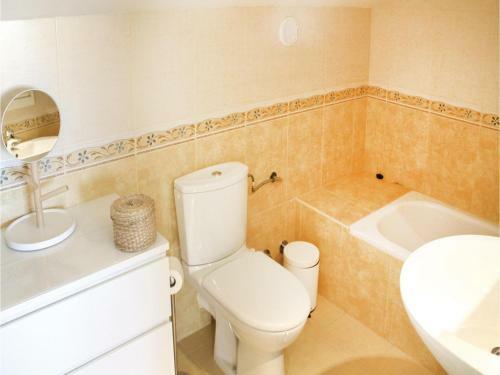 Three-bedroom Apartment In Alfaz Del Pi