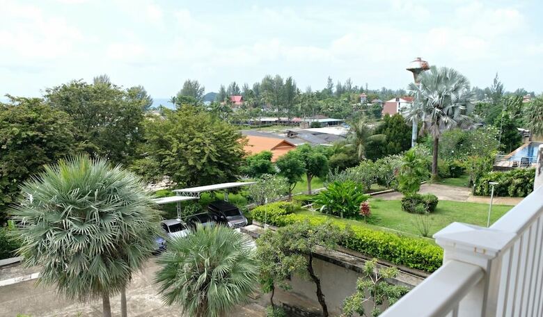Hotel Ananda Lanta Resort