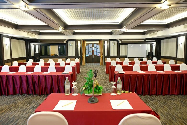 Hotel Ananda Lanta Resort