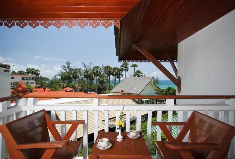Hotel Baan Karonburi