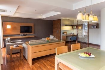 Hotel Bandara Suites Silom Bangkok