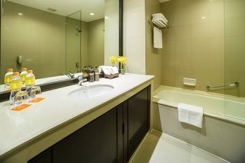 Hotel Bandara Suites Silom Bangkok