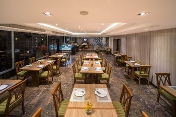 Hotel Bandara Suites Silom Bangkok