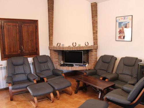 Serene Holiday Home In L'ampolla With Private Swimming Pool