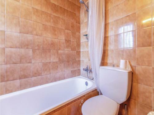 Three-bedroom Holiday Home In L'escala