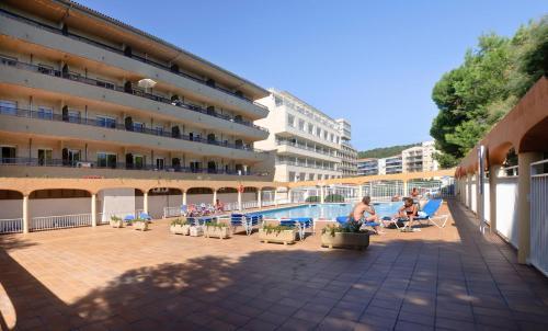 Rvhotels Apartamentos La Pineda
