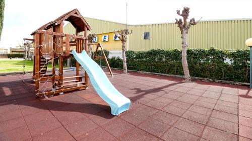 Sistach Rentals Apartaments Sol