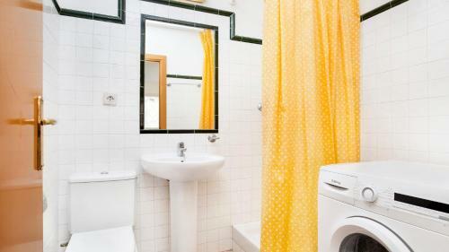L'estartit Villa Sleeps 6 T223627