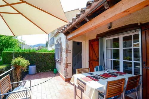 Villa Sistach Rentals Casa Oliveres