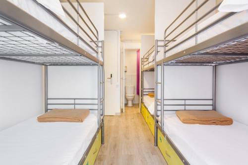 Albergue Casa Barcelo Camp Nou Barcelona