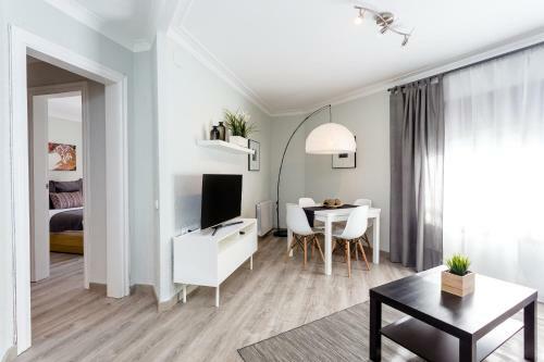 3 Bedroom Apartment Carrer Florida