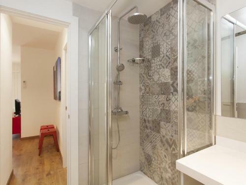 Fira Vintage Apartment