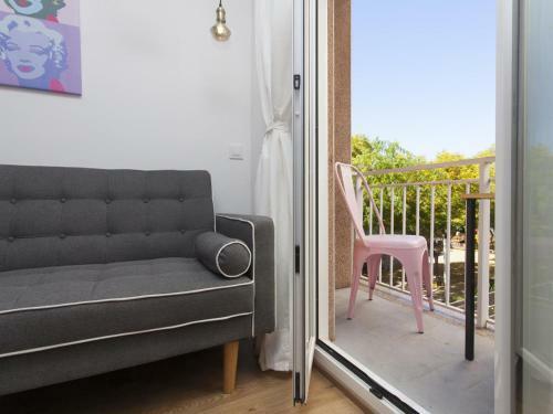 Fira Vintage Apartment
